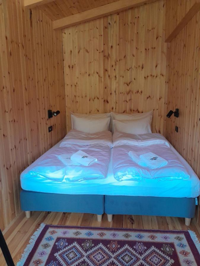 Nica Wood Villa Sremska Kamenica Exterior foto
