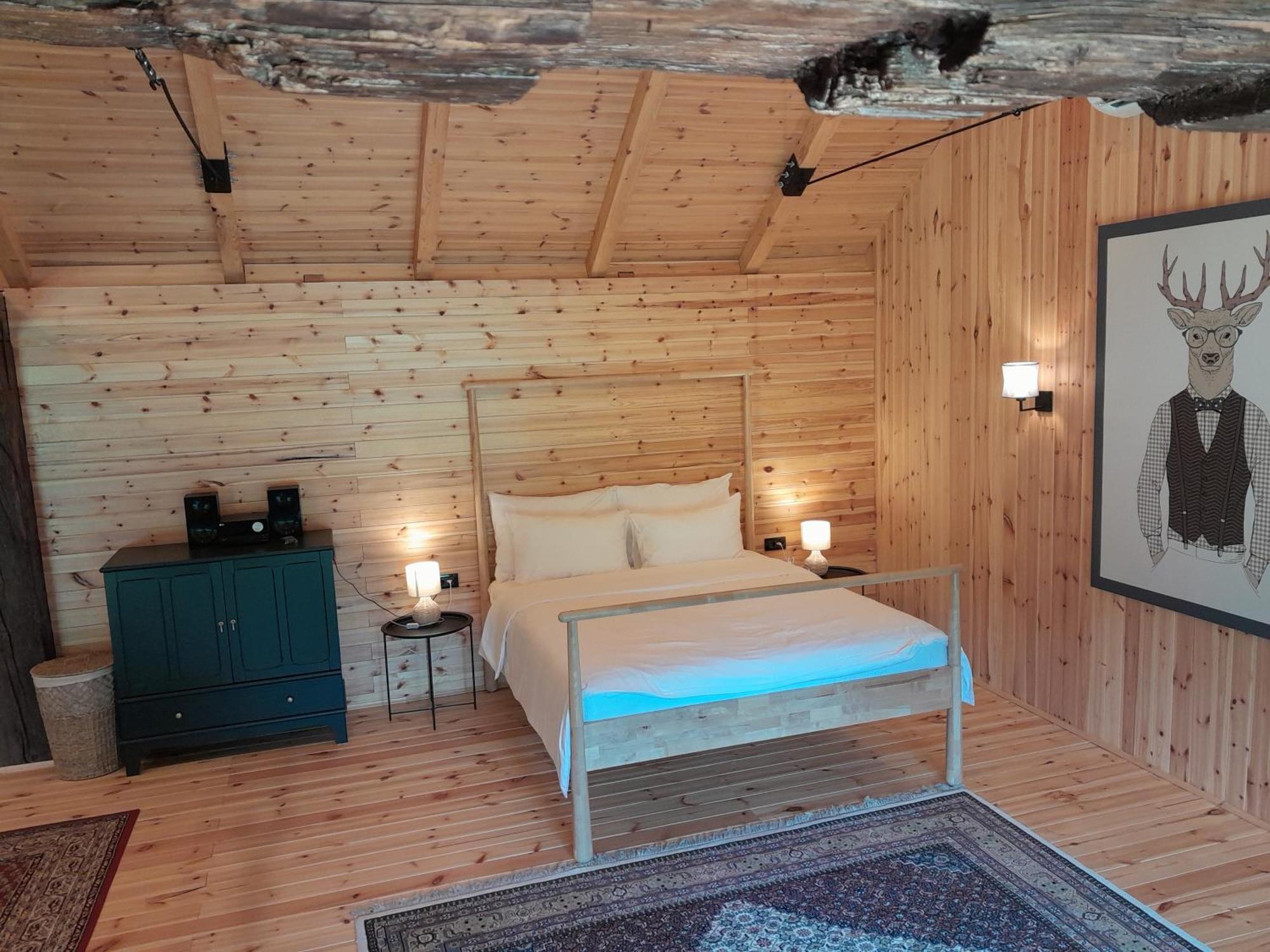 Nica Wood Villa Sremska Kamenica Exterior foto